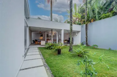 Casa térrea com 4 quartos à venda em santo amaro - sp
