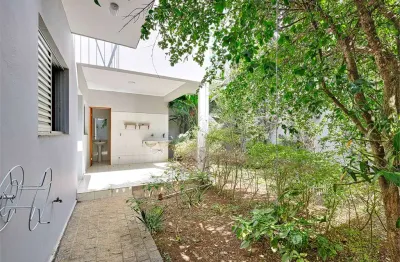 Casa com 3 quartos à venda na Rua Ministro Roberto Cardoso Alves, Alto da Boa Vista, São Paulo