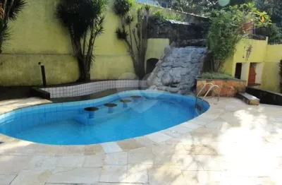 Casa com 5 quartos para alugar na Rua Marivaldo Fernandes, 234, Interlagos, São Paulo