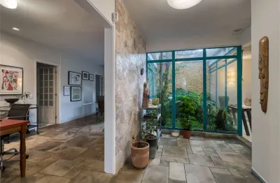 Casa com 3 quartos à venda na Rua Cambé, 48, Alto da Boa Vista, São Paulo