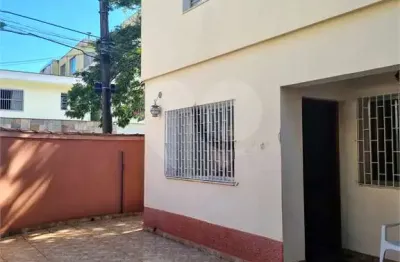 Casa de Vila à venda com 3 quartos, sendo 3 suítes, em Jardim Prudência, São Paulo, SP