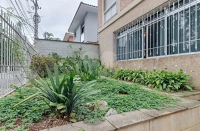 Casa com 3 quartos à venda na Rua Desembargador Francisco Meirelles dos Santos, 221, Alto da Boa Vista, São Paulo