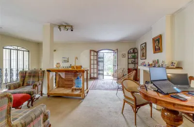 Casa com 4 quartos à venda na Rua Bela Vista, Alto da Boa Vista, São Paulo