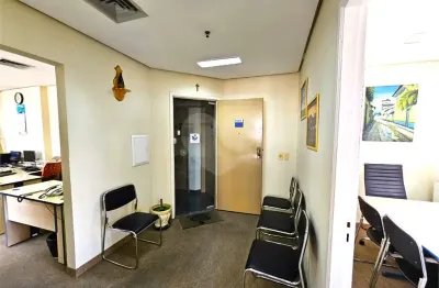 Sala comercial à venda na Avenida Vereador José Diniz, Campo Belo, São Paulo
