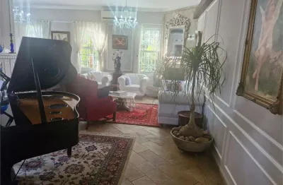 Sobrado à venda com 5 quartos, sendo 2 suítes, em Santo Amaro, São Paulo, SP