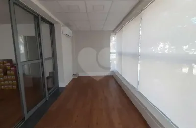 Sala comercial à venda na Rua Roque Petrella, Brooklin, São Paulo