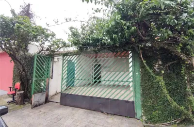 Casa térrea com 2 quartos para locação em cidade monções - sp