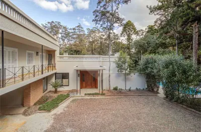 Casa em condomínio fechado com 4 quartos para alugar na Chácara Flora, São Paulo 