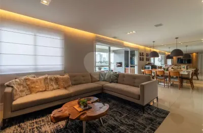 Apartamento com 3 quartos à venda na Rua Estevão Baião, 520, Campo Belo, São Paulo