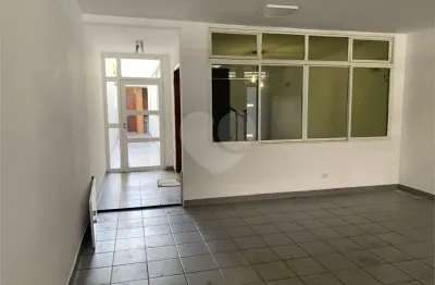 Casa com 3 quartos para alugar na Tacoma, Brooklin, São Paulo