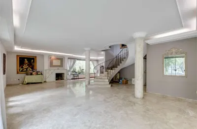 Casa com 5 quartos à venda na Mestre De Aviz, Jardim Luzitânia, São Paulo