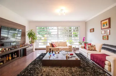 Sobrado à venda ou para alugar com 3 quartos, sendo 3 suítes, em Planalto Paulista, São Paulo, SP