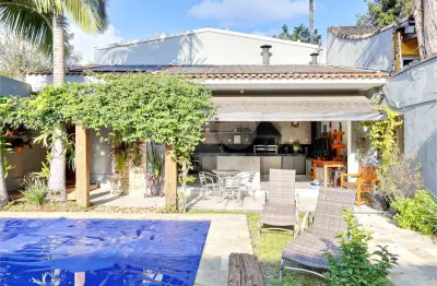 Sobrado à venda com 4 quartos, sendo 2 suítes, em Alto da Boa Vista, São Paulo, SP