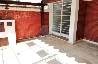 Sobrado à venda com 3 quartos, sendo 1 suíte, em Planalto Paulista, São Paulo, SP