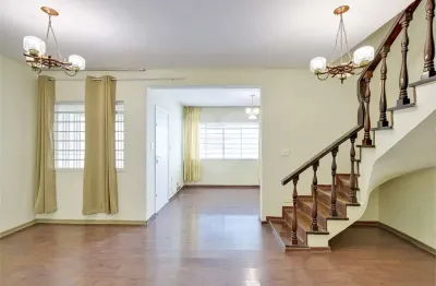 Casa com 3 quartos à venda na Rua Doutor Ramiro de Azevedo, 74, Alto da Boa Vista, São Paulo