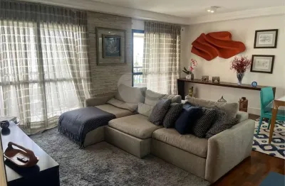 Apartamento com 3 quartos à venda na Rua Borba Gato, Alto da Boa Vista, São Paulo