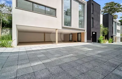 Casa em condomínio fechado com 4 quartos à venda na Rua José Gambarini, Alto da Boa Vista, São Paulo