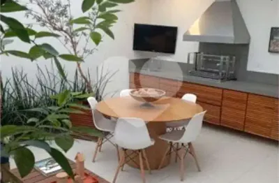 Casa com 3 quartos à venda na Avenida Portugal, 1498, Brooklin, São Paulo