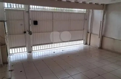 Casa com 2 quartos para alugar na Rua Califórnia, 1027, Brooklin, São Paulo