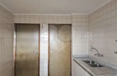 Apartamento com 2 quartos à venda na Rua Nove de Julho, 95, Alto da Boa Vista, São Paulo