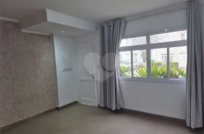 Casa em condomínio fechado com 2 quartos à venda na Rua João Rocha, Campo Grande, São Paulo