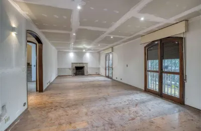 Casa com 4 quartos para alugar na Rua Norman Prochet, 457, Interlagos, São Paulo