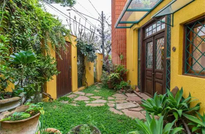 Casa com 3 quartos à venda na Rua Antonieta Revoredo, Chácara Santo Antônio, São Paulo