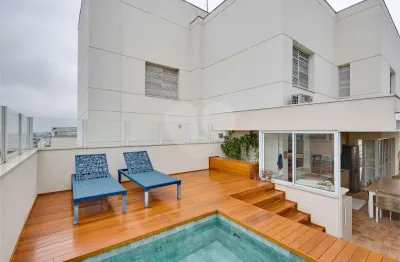 Cobertura à venda com 3 quartos, sendo 3 suítes, no condomínio Iepê Golf, São Paulo - SP