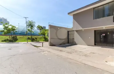 Prédio para alugar na Rua Professor Doutor José Marques da Cruz, 75, Brooklin, São Paulo