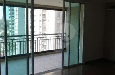 Apartamento com 3 quartos para alugar no Brooklin, São Paulo 