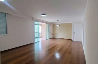 Apartamento com 3 quartos para alugar na Rua Princesa Isabel, 17, Brooklin, São Paulo