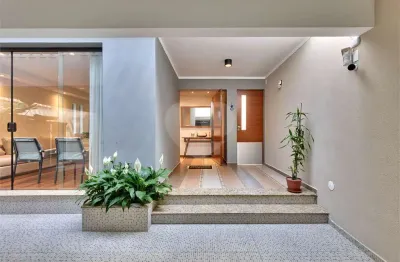 Sobrado à venda com 3 quartos, sendo 1 suíte, no Brooklin, São Paulo, SP