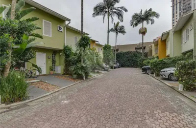 Terreno em condomínio fechado à venda no Alto da Boa Vista, São Paulo 