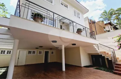 Terreno em condomínio fechado à venda na Rua Pio II, 46, Morumbi, São Paulo