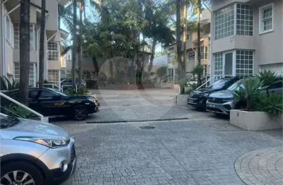 Terreno em condomínio fechado à venda na Rua Ossian Terceiro Teles, 220, Chácara Flora, São Paulo