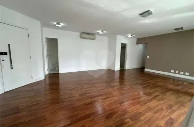 Apartamento com 3 quartos à venda na Rua Xavier Gouveia, 241, Campo Belo, São Paulo