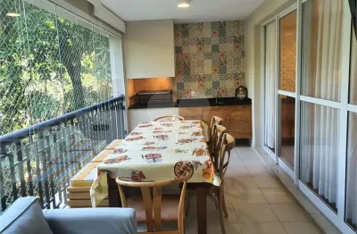 Apartamento com 3 quartos para alugar na Rua Marechal Deodoro, 500, Alto da Boa Vista, São Paulo