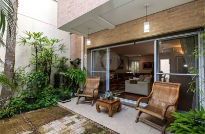 Terreno em condomínio fechado à venda na Rua Senador Vergueiro, 75, Alto da Boa Vista, São Paulo