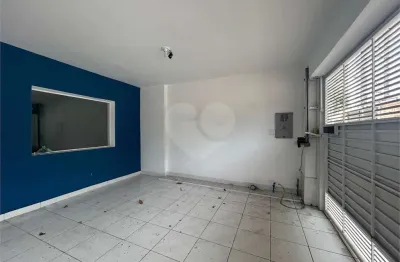 Casa comercial para alugar na Rua Pascal, 1545, Campo Belo, São Paulo