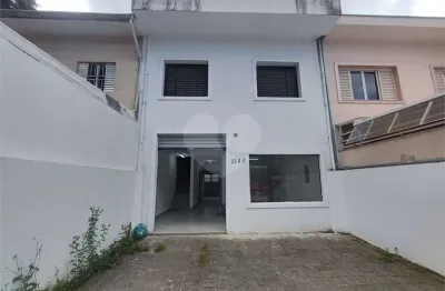 Casa comercial para alugar na Rua São Benedito, 1139, Alto da Boa Vista, São Paulo