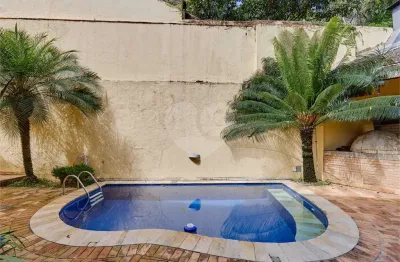 Casa com 6 quartos para alugar na Granja Julieta, São Paulo 