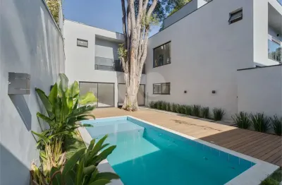 Terreno em condomínio fechado à venda no Alto da Boa Vista, São Paulo 