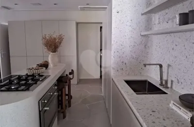 Apartamento com 3 quartos à venda na Rua Gaivota, 1102, Moema, São Paulo