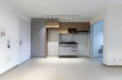 Apartamento à venda com 2 quartos, sendo 1 suíte, no condomínio Raiz Sao Paulo Parque e Resort, São Paulo - SP