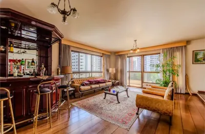 Apartamento com 3 quartos à venda na Avenida Chibarás, 688, Moema, São Paulo