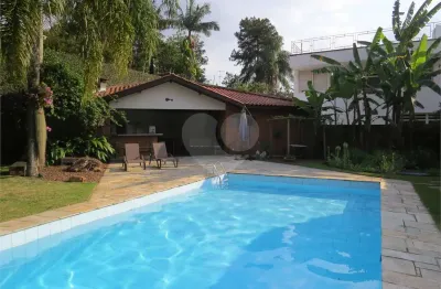 Casa à venda com 4 quartos, sendo 4 suítes, em Jardim Marajoara, São Paulo, SP