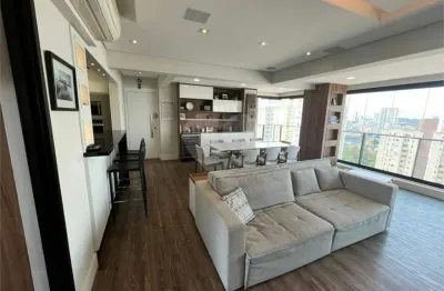 Apartamento à venda com 4 quartos, sendo 2 suítes, no condomínio Loaa Campo Belo, São Paulo - SP