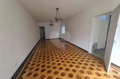 Casa com 3 quartos para alugar no Jardim Bélgica, São Paulo 