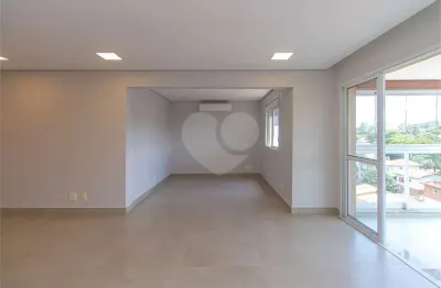 Apartamento à venda com 3 quartos, sendo 3 suítes, no condomínio Huit, São Paulo - SP