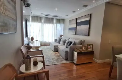 Apartamento à venda com 3 quartos, sendo 1 suíte, no condomínio Solar Das Torres Claras, São Paulo - SP